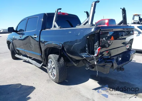 2020 Toyota Tundra Platinum z USA, uszkodzony, nr VIN 5TFGY5F11LX258382